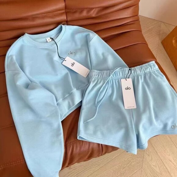 ALO Yoga Tops - ALO Blue Long-Sleeve & Shorts Set — Size S